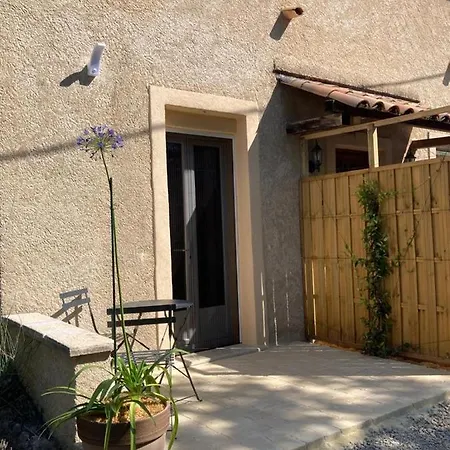 Apartment Joli Studio De 30m2 *