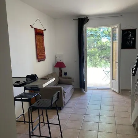 Apartment Joli Studio De 30m2